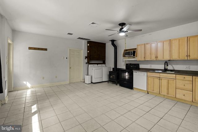 1522 HILLTOP RD, Mohnton, PA 19540
