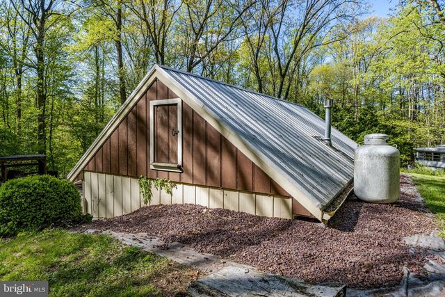 1522 HILLTOP RD, Mohnton, PA 19540