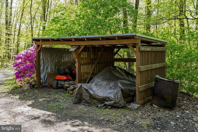 1522 HILLTOP RD, Mohnton, PA 19540