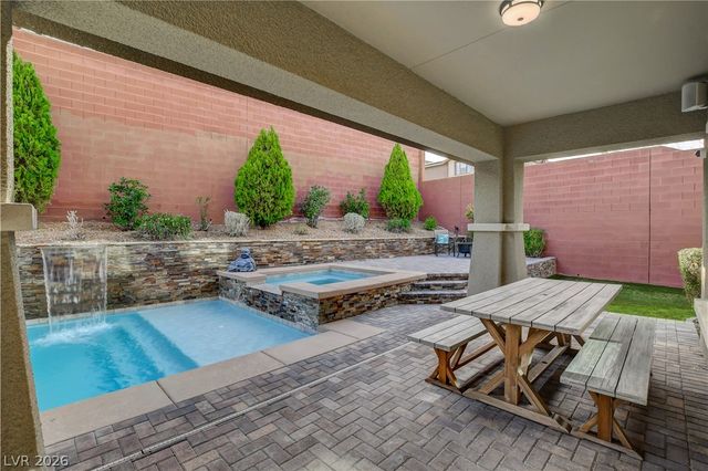 10697 Acacia Park Place, Las Vegas, NV 89135