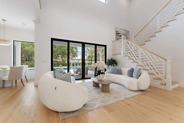 5634 Shirley Drive, Jupiter, FL 33458
