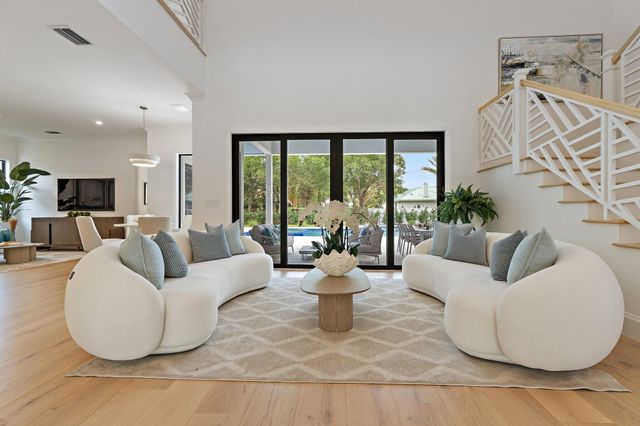 5634 Shirley Drive, Jupiter, FL 33458