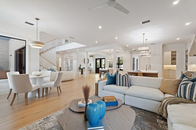 5634 Shirley Drive, Jupiter, FL 33458