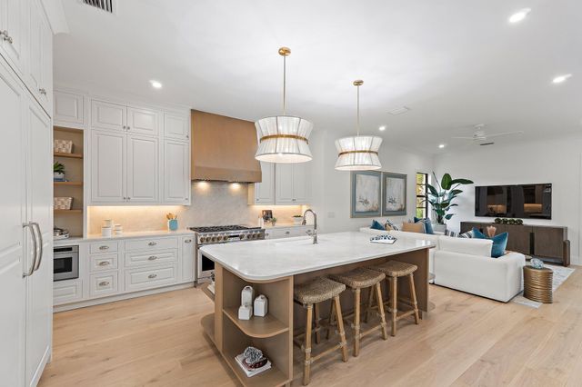 5634 Shirley Drive, Jupiter, FL 33458