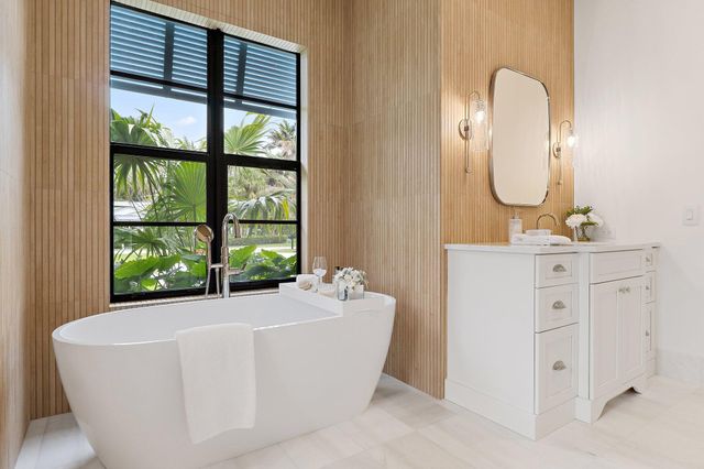 5634 Shirley Drive, Jupiter, FL 33458