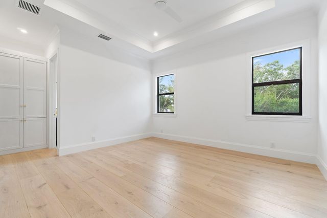 5634 Shirley Drive, Jupiter, FL 33458