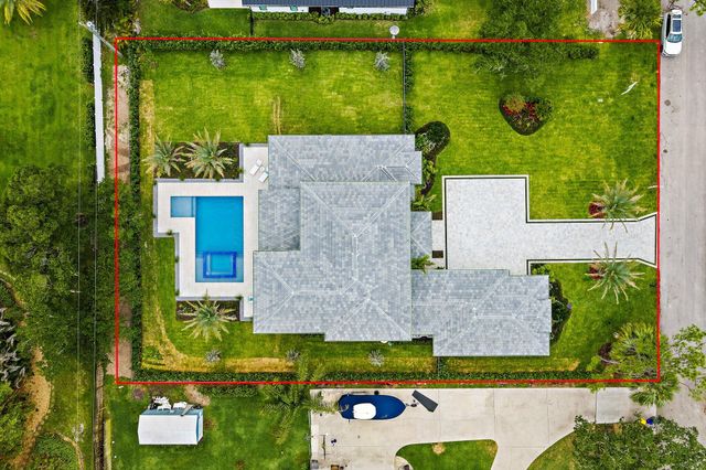 5634 Shirley Drive, Jupiter, FL 33458