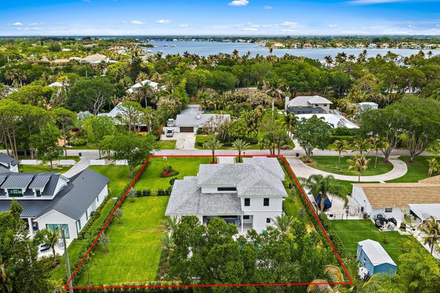 5634 Shirley Drive, Jupiter, FL 33458
