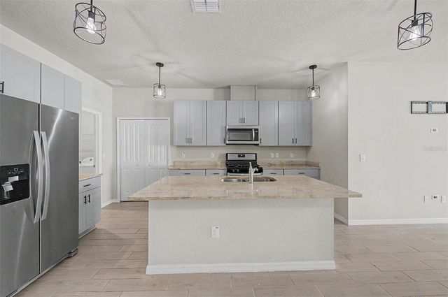 5435 BUNGALOW GROVE COURT, Palmetto, FL 34221