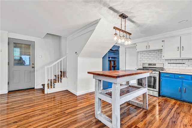 2972 Brodhead Rd, Center Twp, PA 15001