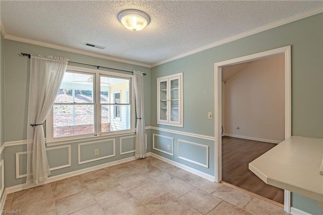 1056 Gales Avenue, Winston-salem, NC 27106