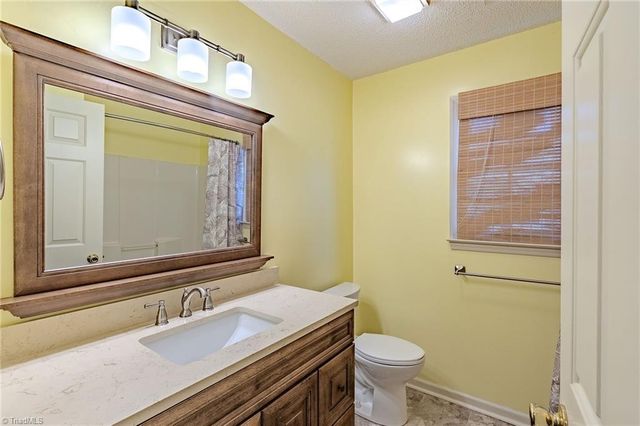 1056 Gales Avenue, Winston-salem, NC 27106