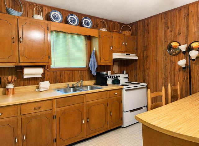 379 County Road 48, Athens, TN 37303