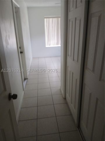 539 S Rainbow Dr 539, Hollywood, FL 33021