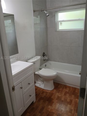 539 S Rainbow Dr 539, Hollywood, FL 33021