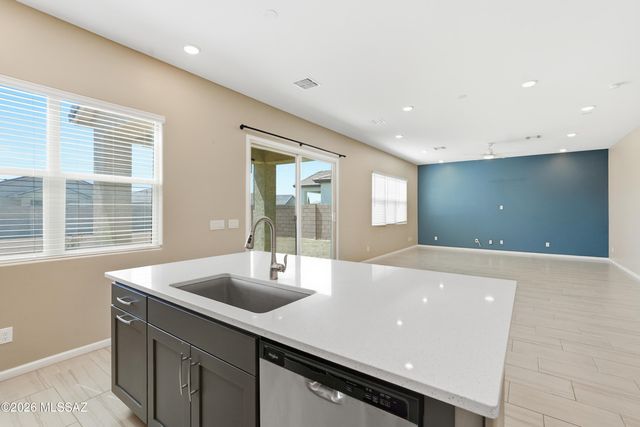 10613 W Whitehall Drive, Marana, AZ 85653