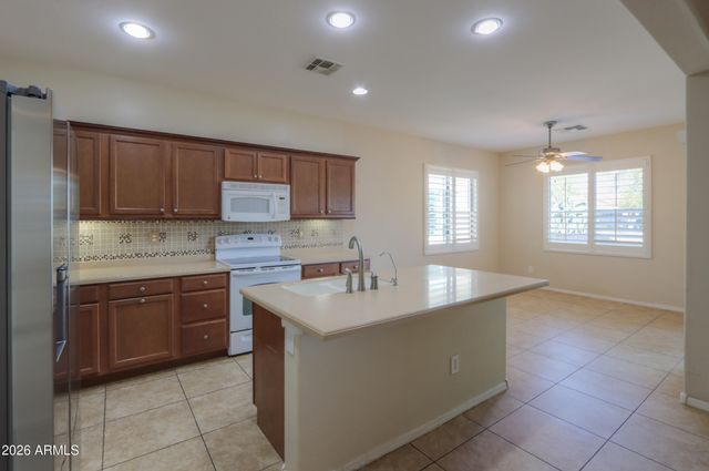 2680 E GOLDEN Trail, Casa Grande, AZ 85194