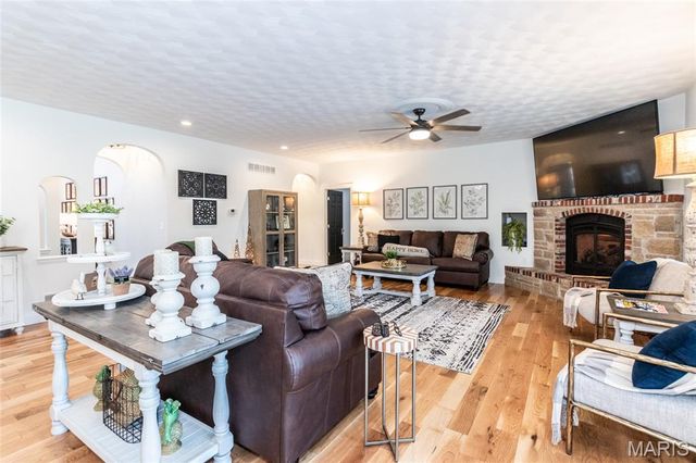 284 Clermont Drive, Festus, MO 63028