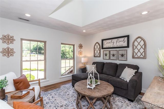 284 Clermont Drive, Festus, MO 63028