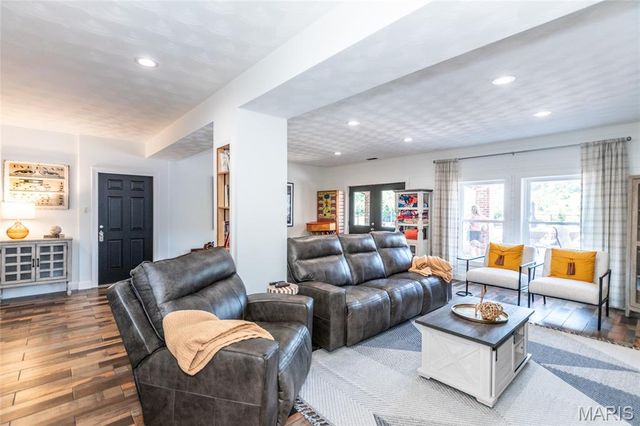 284 Clermont Drive, Festus, MO 63028