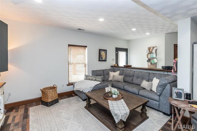 284 Clermont Drive, Festus, MO 63028