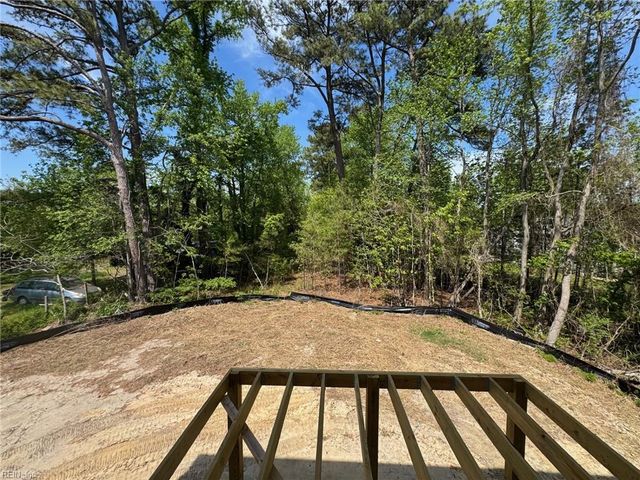 3901 Seaford RD, Seaford, VA 23696