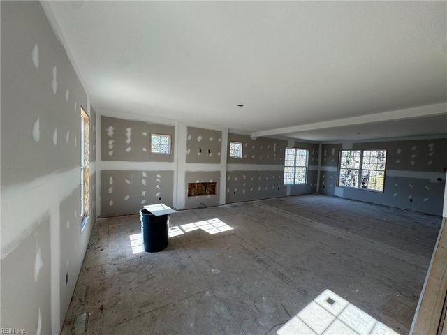 3901 Seaford RD, Seaford, VA 23696