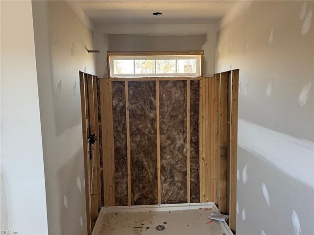 3901 Seaford RD, Seaford, VA 23696