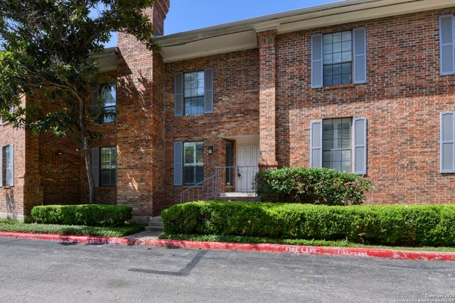 5359 Fredericksburg Rd # B-209, San Antonio, TX 78229