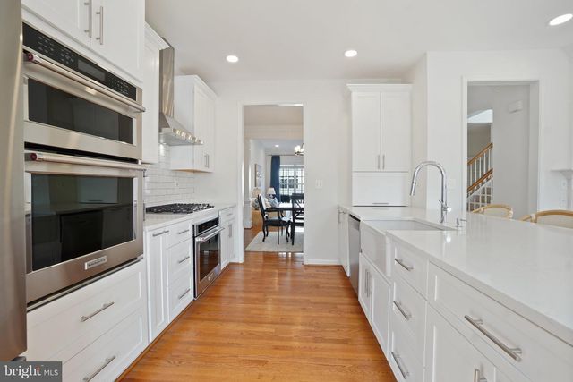 2412 GRETTER PL, Alexandria, VA 22311