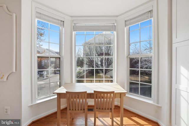 2412 GRETTER PL, Alexandria, VA 22311