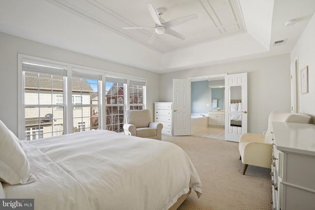 2412 GRETTER PL, Alexandria, VA 22311