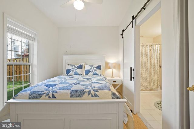 2412 GRETTER PL, Alexandria, VA 22311