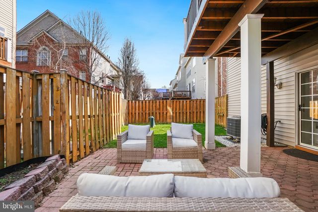 2412 GRETTER PL, Alexandria, VA 22311