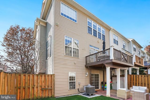 2412 GRETTER PL, Alexandria, VA 22311