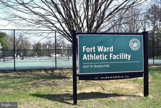 2412 GRETTER PL, Alexandria, VA 22311