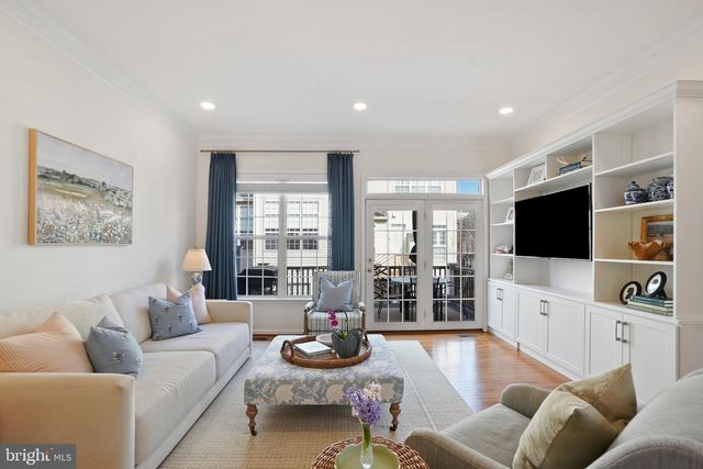 2412 GRETTER PL, Alexandria, VA 22311