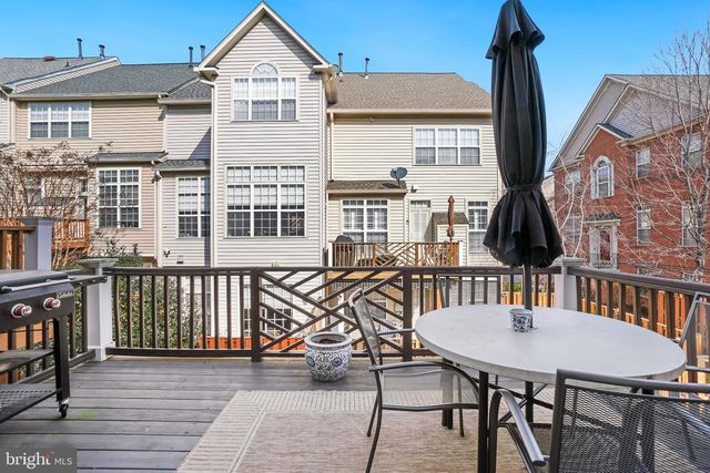 2412 GRETTER PL, Alexandria, VA 22311