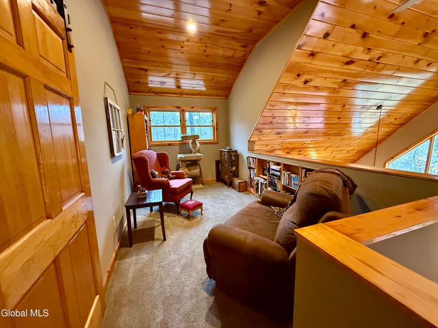 364 Gansevoort Road, Moreau, NY 12828