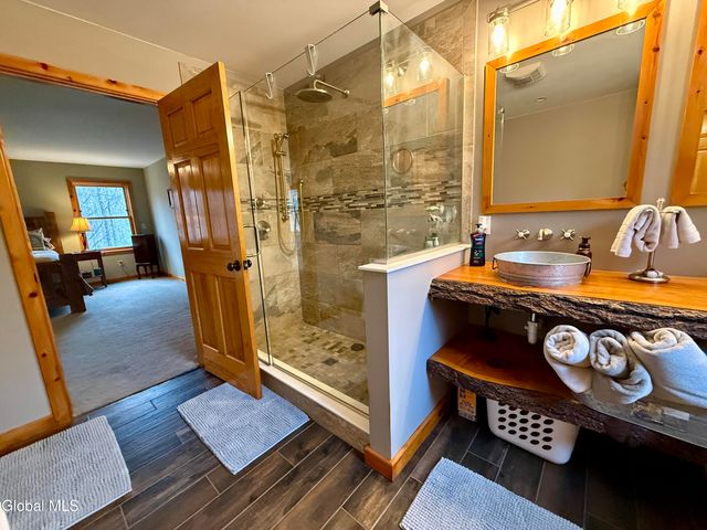 364 Gansevoort Road, Moreau, NY 12828