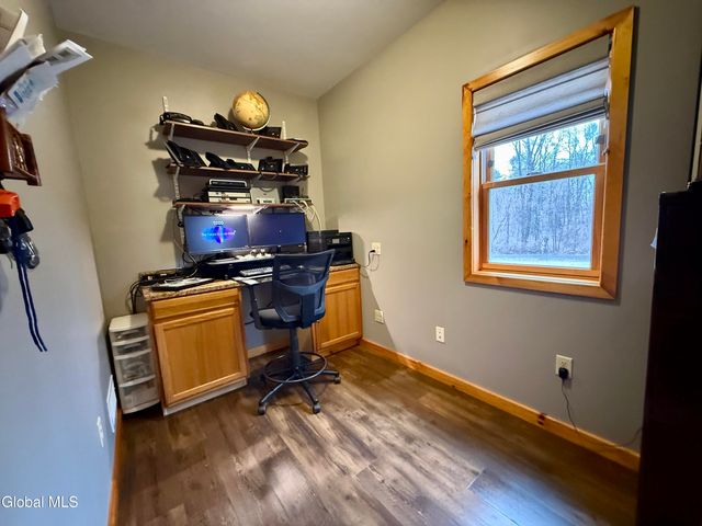 364 Gansevoort Road, Moreau, NY 12828