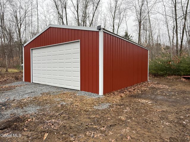 364 Gansevoort Road, Moreau, NY 12828