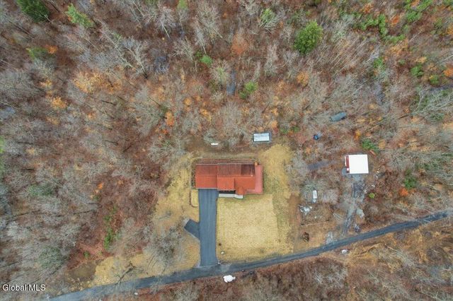 364 Gansevoort Road, Moreau, NY 12828