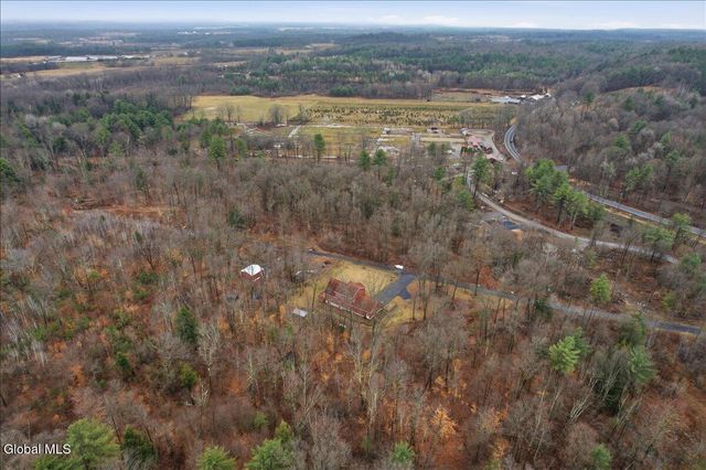 364 Gansevoort Road, Moreau, NY 12828