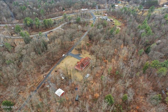 364 Gansevoort Road, Moreau, NY 12828