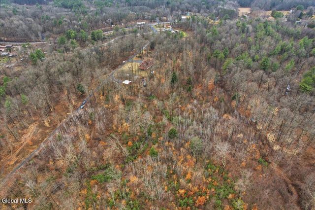 364 Gansevoort Road, Moreau, NY 12828