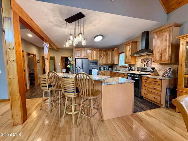 364 Gansevoort Road, Moreau, NY 12828