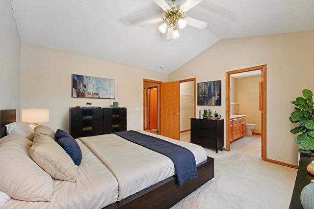 2736 88th Avenue NE, Blaine, MN 55449