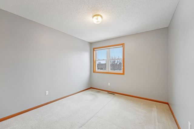 2736 88th Avenue NE, Blaine, MN 55449