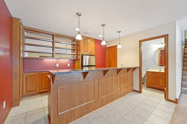 2736 88th Avenue NE, Blaine, MN 55449